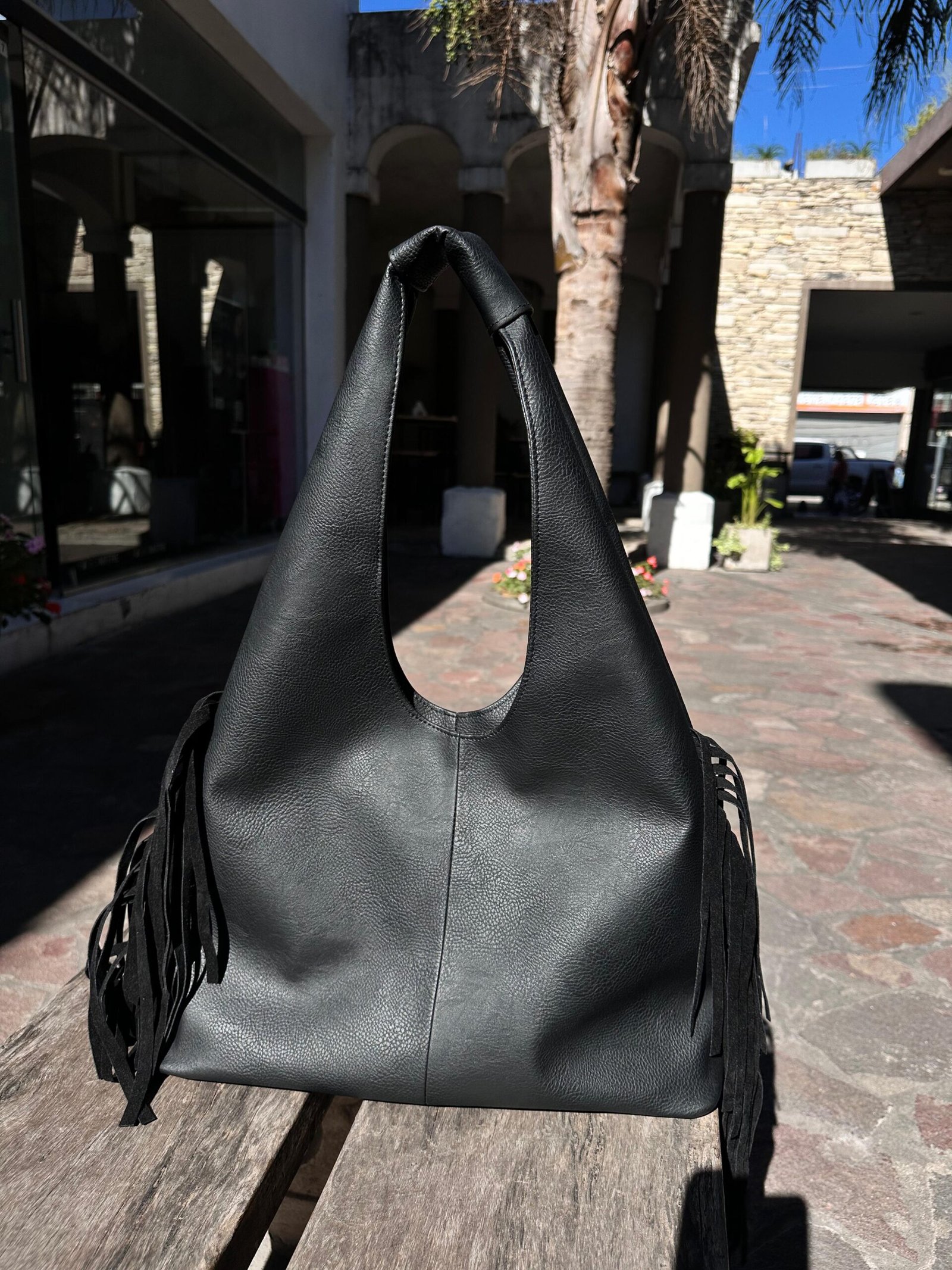 CARTERA BAG HOBO MINIMAL-NEGRA