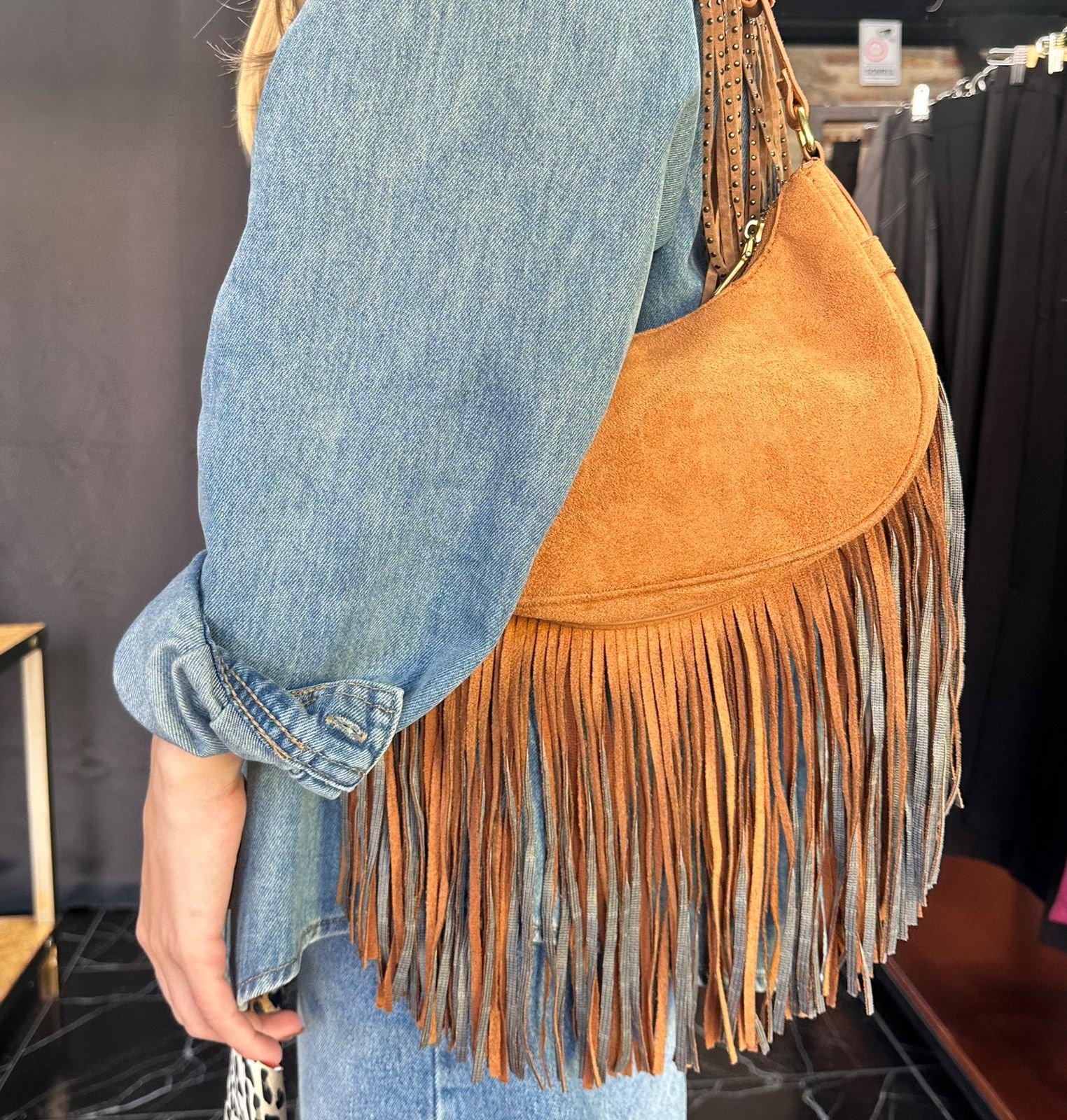 CARTERA BOHO FLECOS-SUELA
