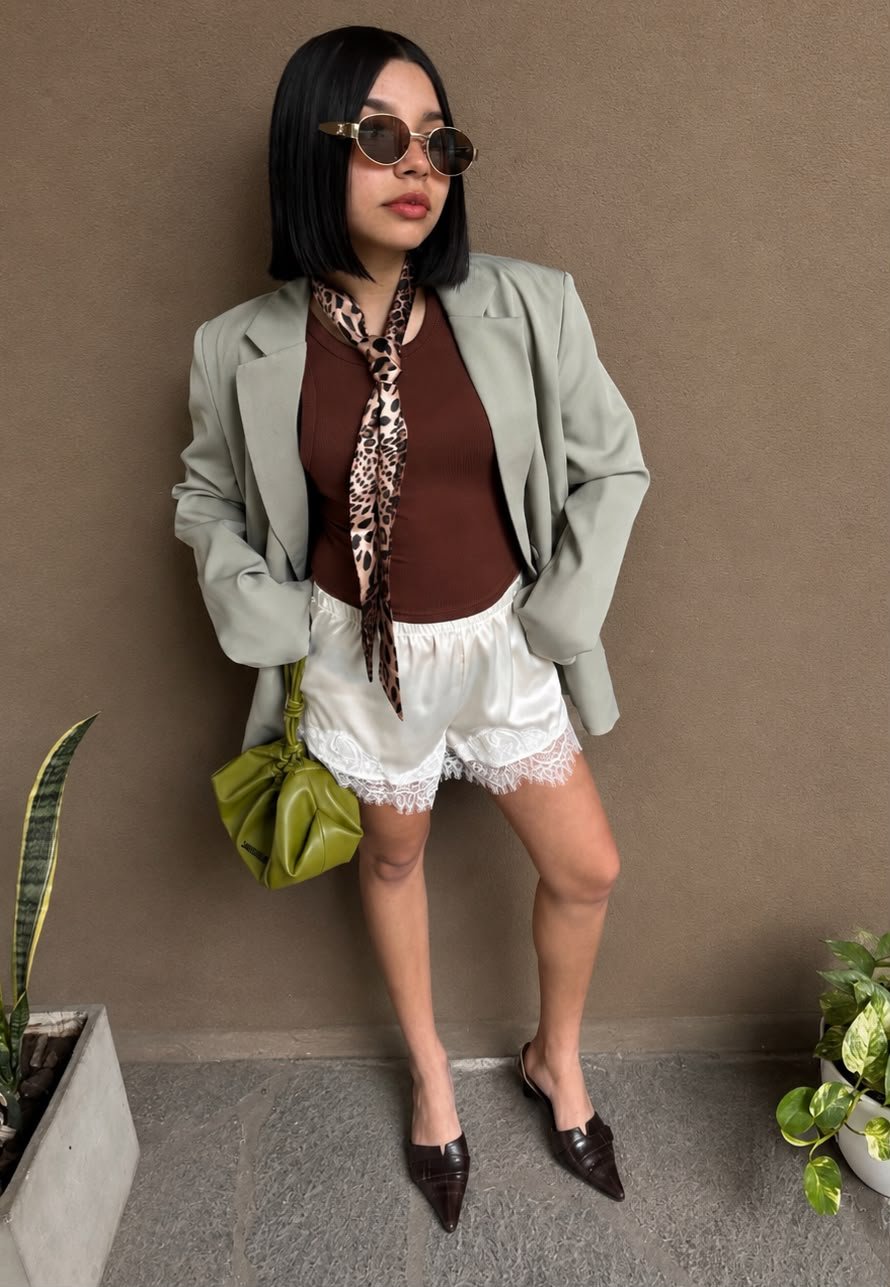 short saten lace