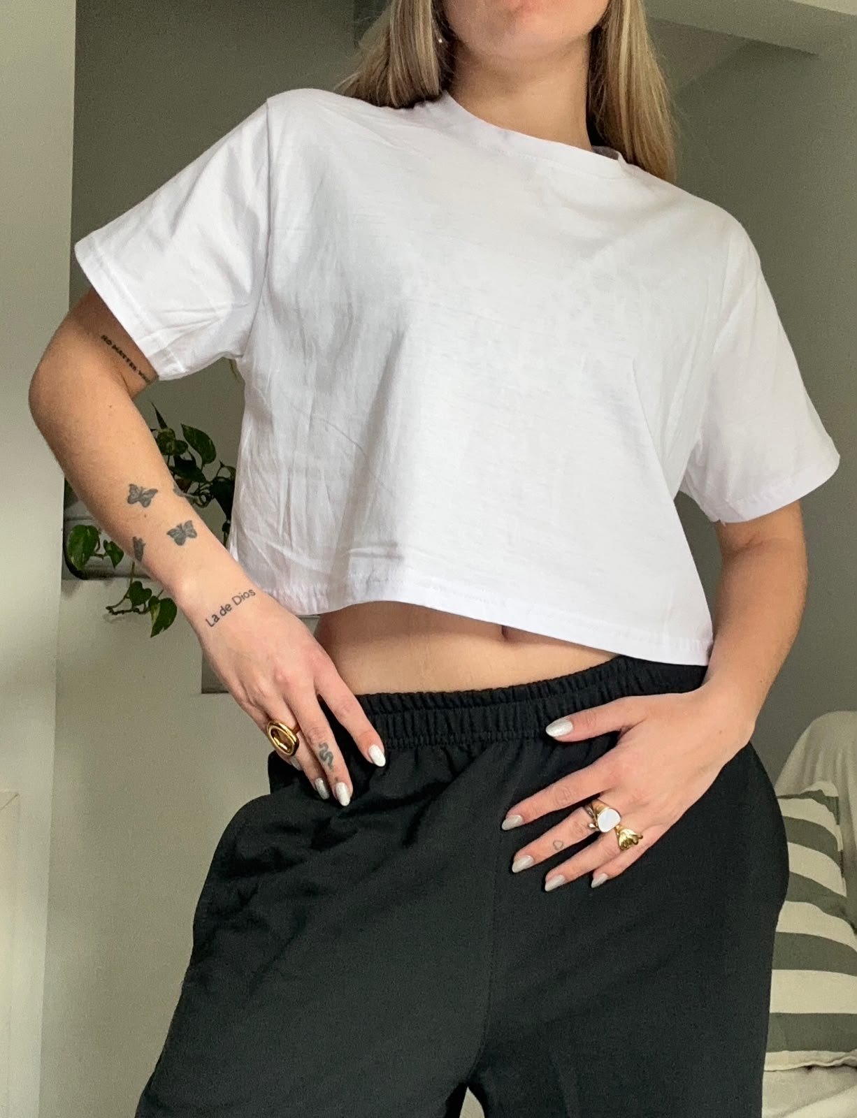 remera crop oversize
