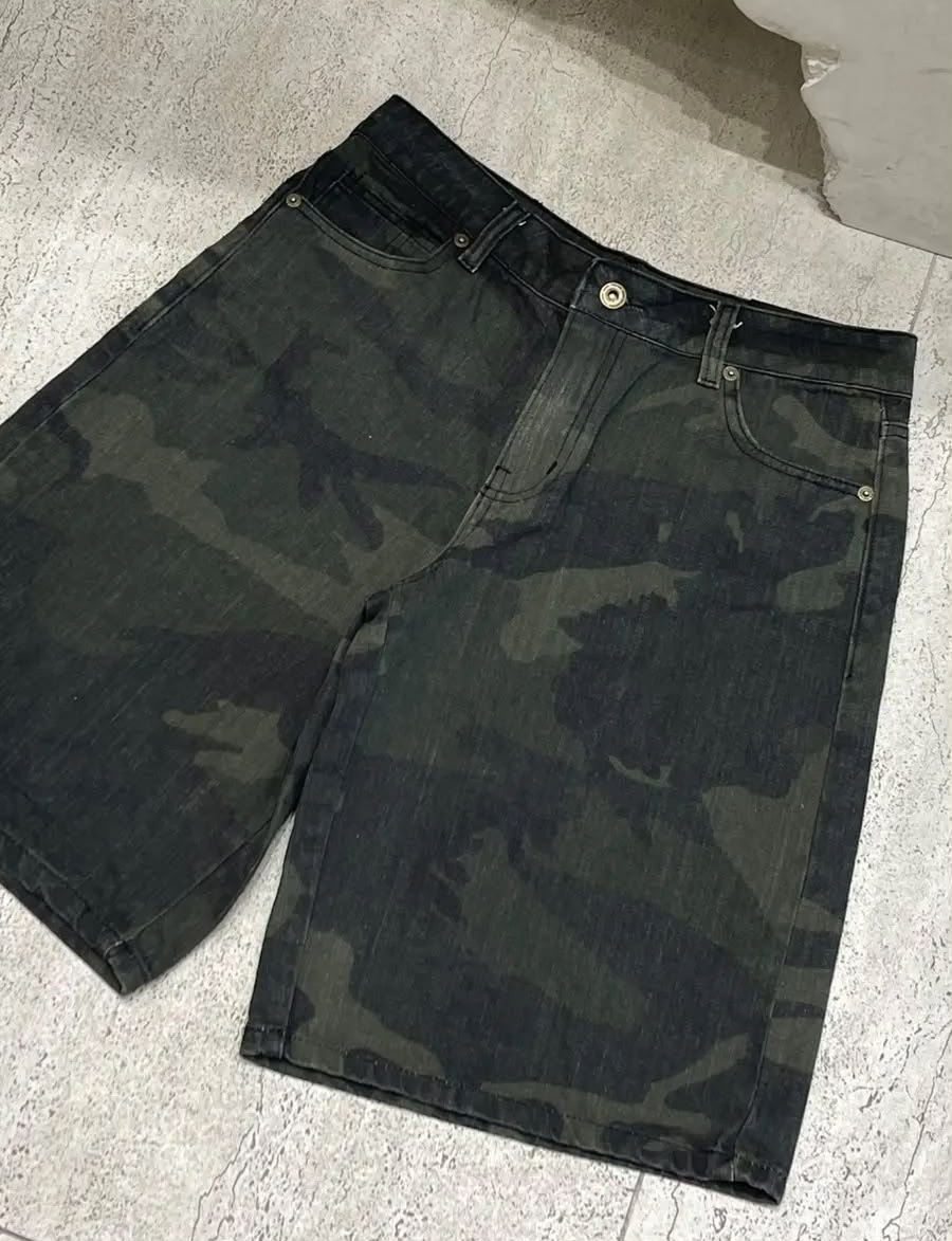BERMUDA CHELSEA CAMUFLADA